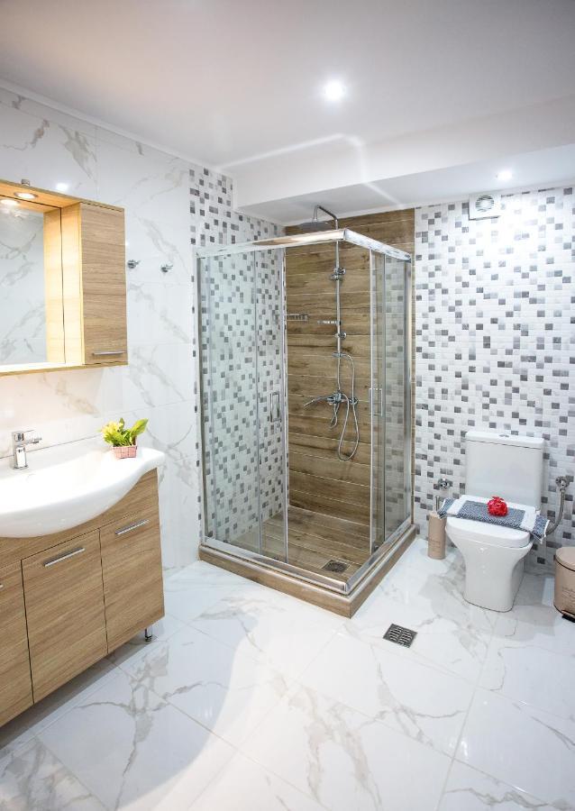 Kaiafas Luxury Philoxenia Apartamento Néa Péramos Exterior foto