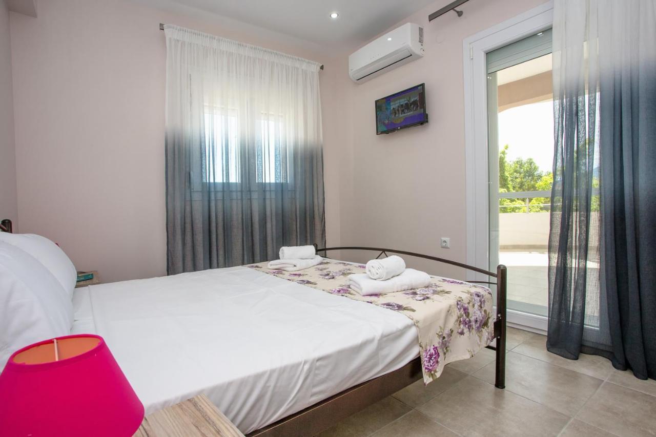 Kaiafas Luxury Philoxenia Apartamento Néa Péramos Exterior foto
